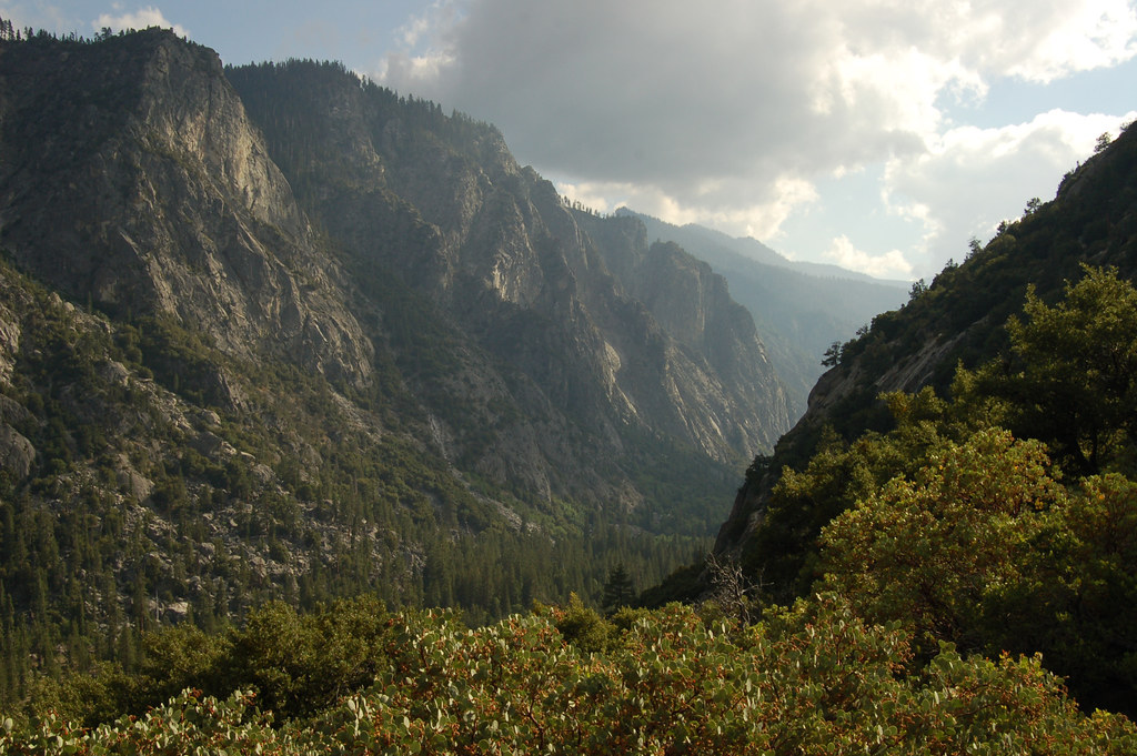 King's Canyon View from the Copper Creek trail. Andreas Pagel Flickr