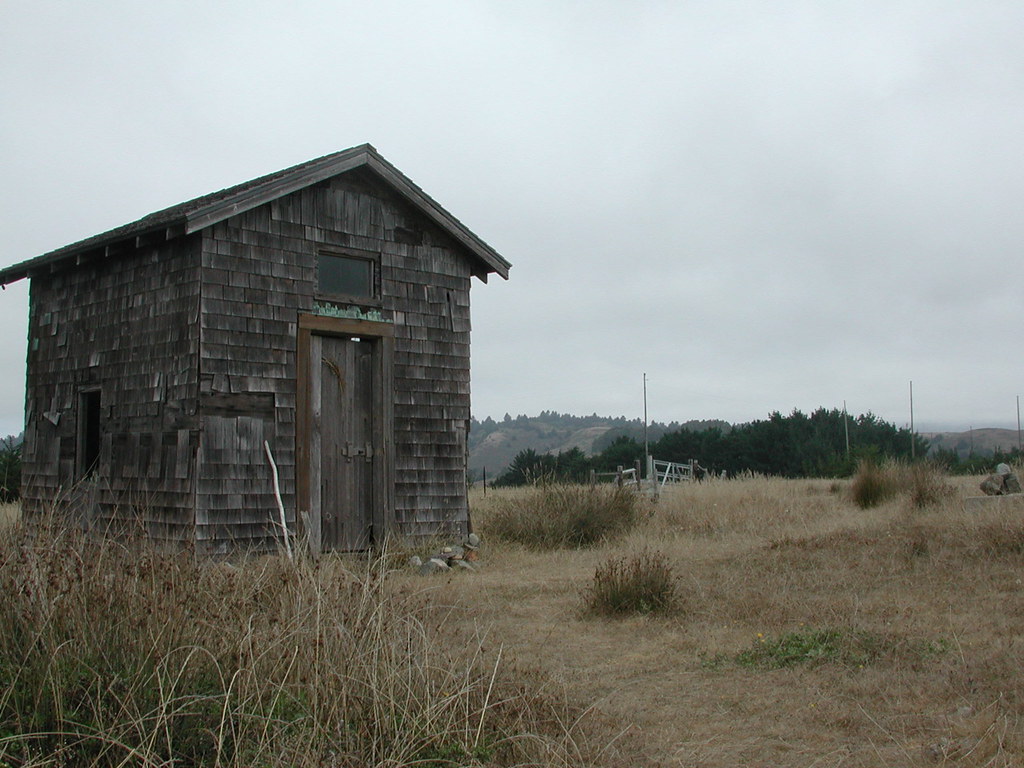 Commonweal3.JPG Meditation hut Commonweal, Bolinas alembic Flickr