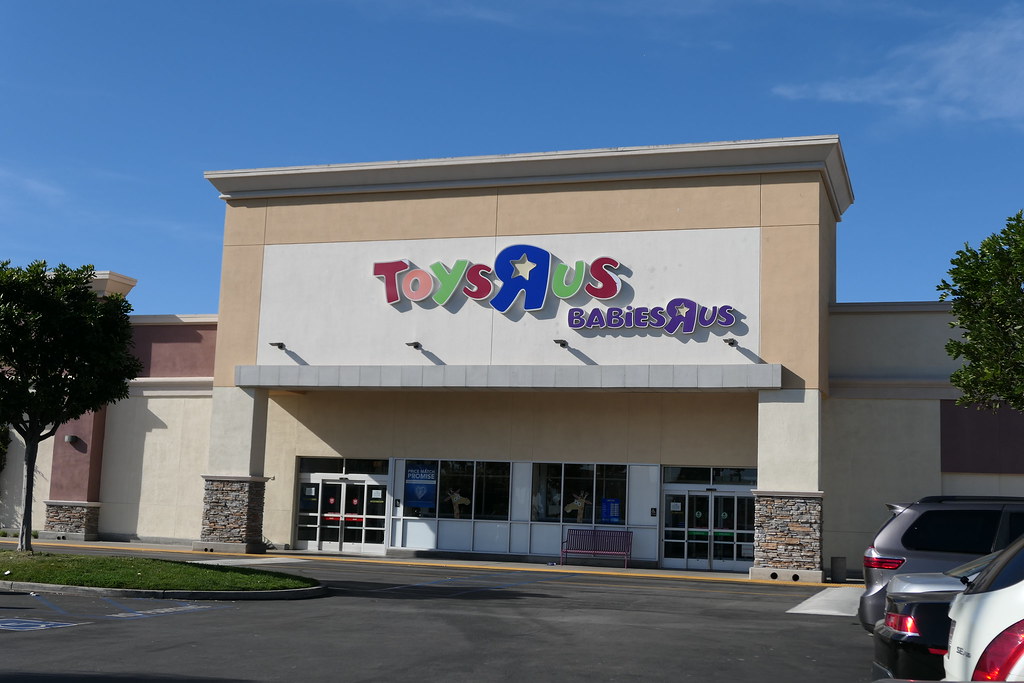 Toys R Us Dying Store Torrance, CA R iv Flickr