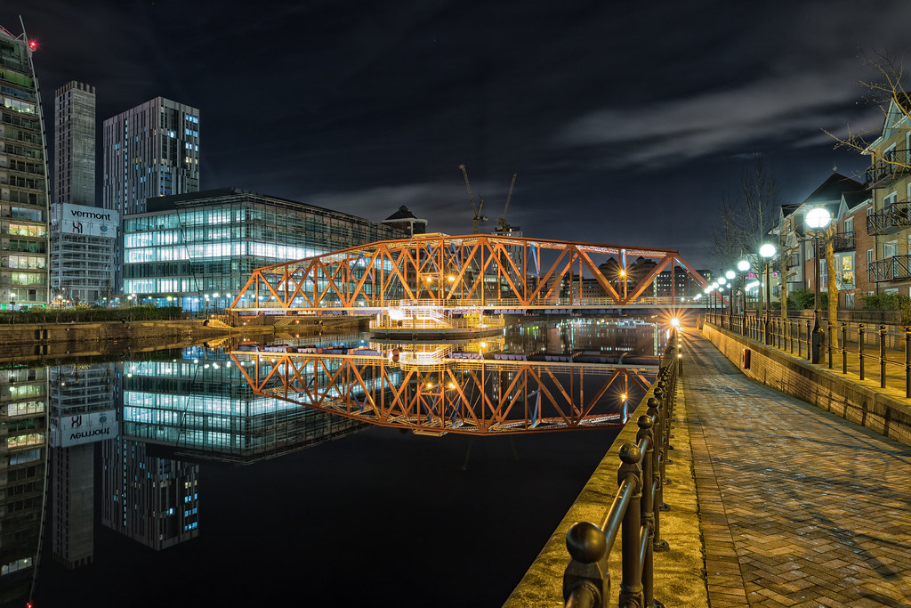 Reflections in a flat..... Salford Quays/Media City bonus … Flickr