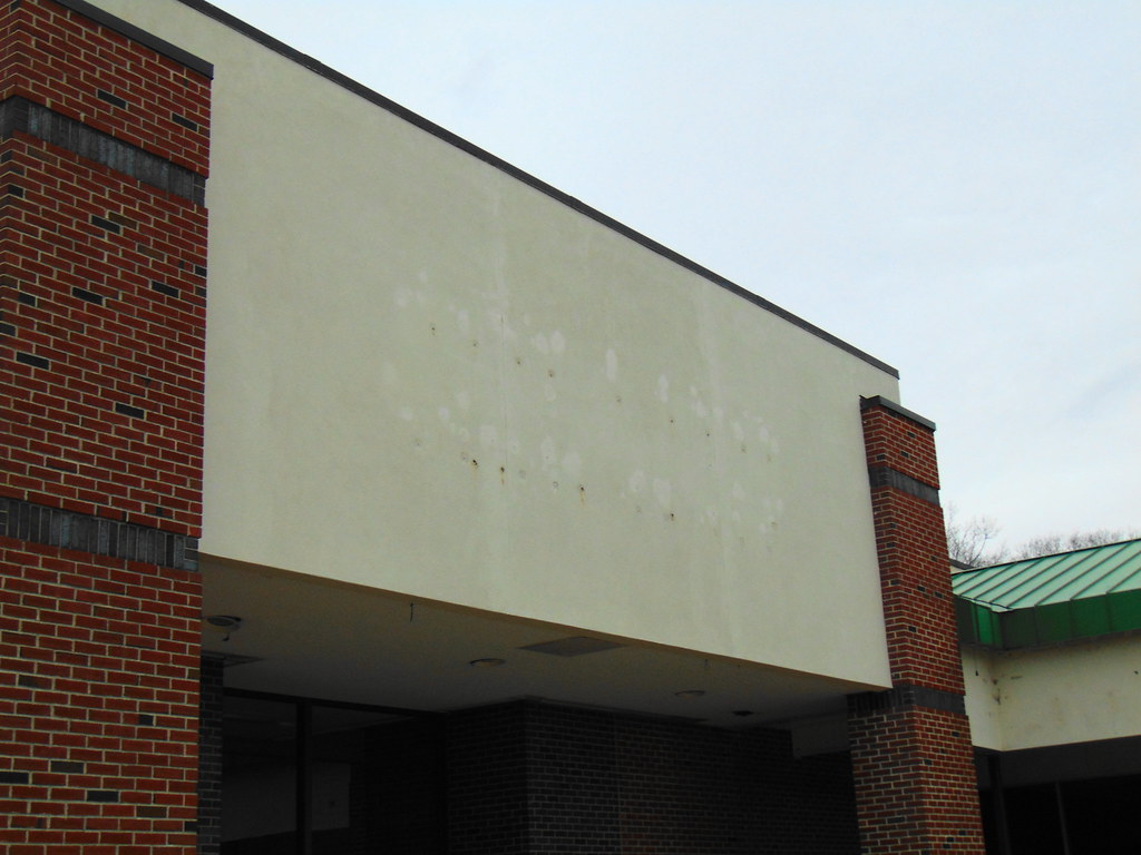 Walnut Hill Plaza (Woonsocket, RI) Flickr