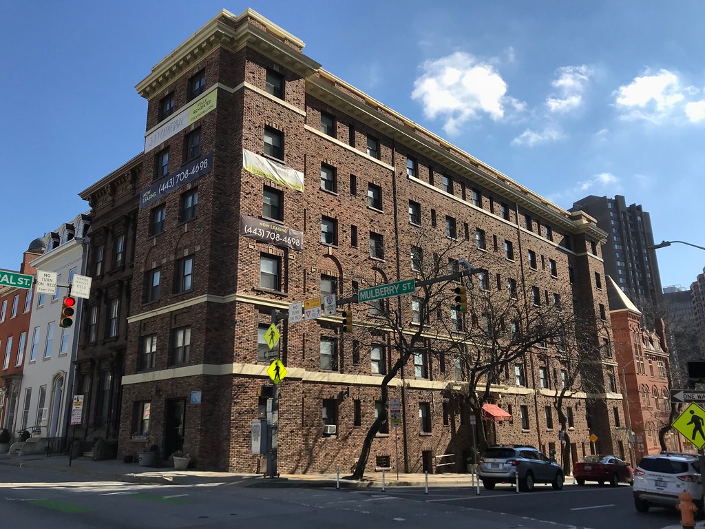 The Wentworth (1908; E.H. Glidden, architect), 311 Cathedral Street