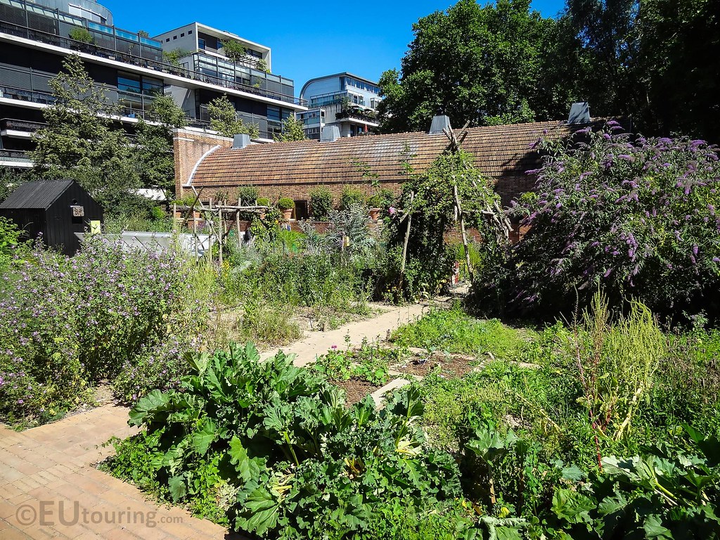 A kitchen garden within the gardens A kitchen garden withi… Flickr