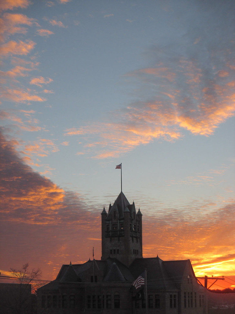 Johnson County Court House Iowa November 5, 201 Maboeuf, un flaneur