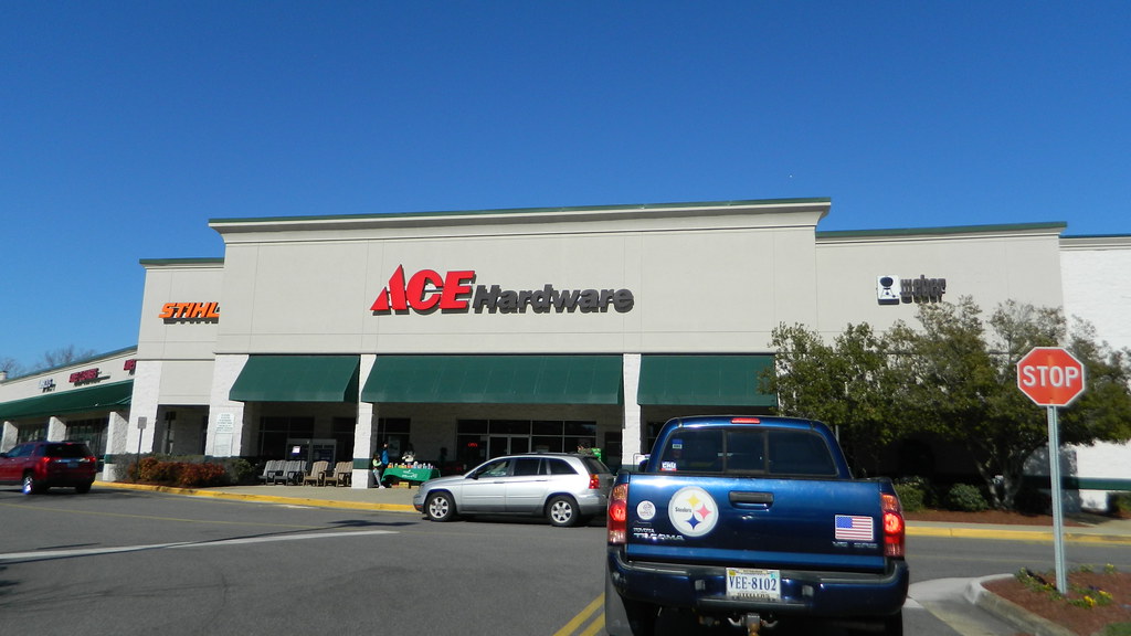 Ace Hardware Ace Hardware (20,000 square feet) 7 Town Cent… Flickr