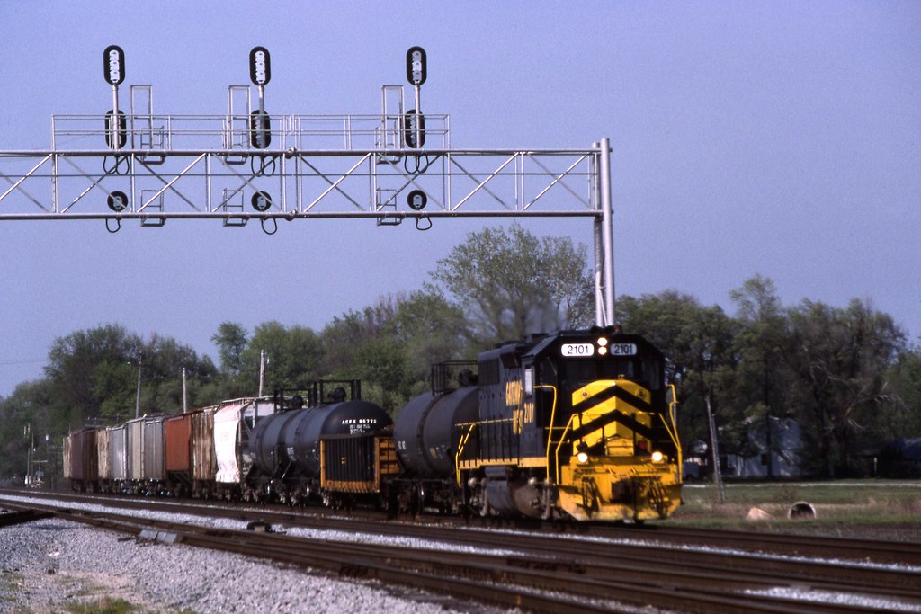 GWWR GP38 2101 Hazel Dell IL April 25, 1998 Gary Helling Flickr