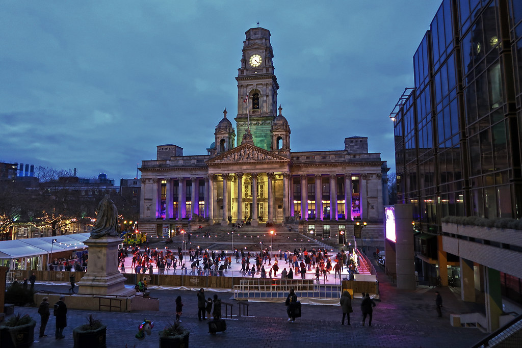 Portsmouth Iceskating Rink The Guildhall Square has an ic… Flickr