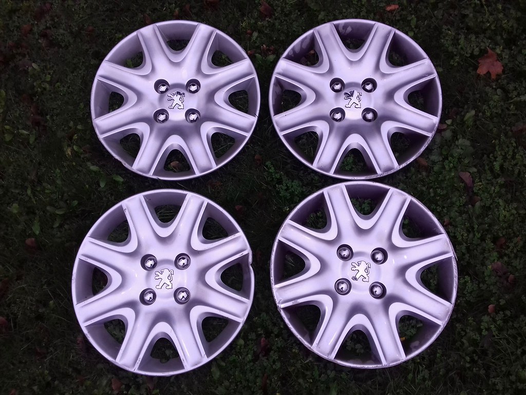 Peugeot 207 Wheel Trims Found in Halford's bin! They were … Flickr