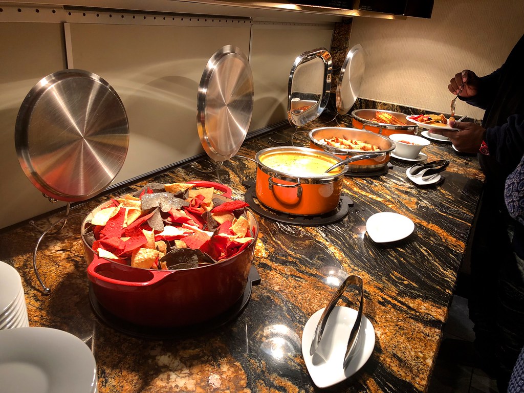 Hilton Americas Executive Lounge 17 Daniel Gillaspia Flickr