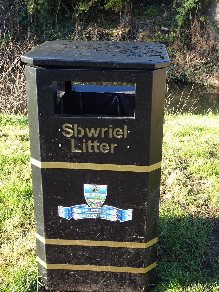 Litter Bin, MonmouthshireBrecon Canal, Griffithstown, Pon… Flickr