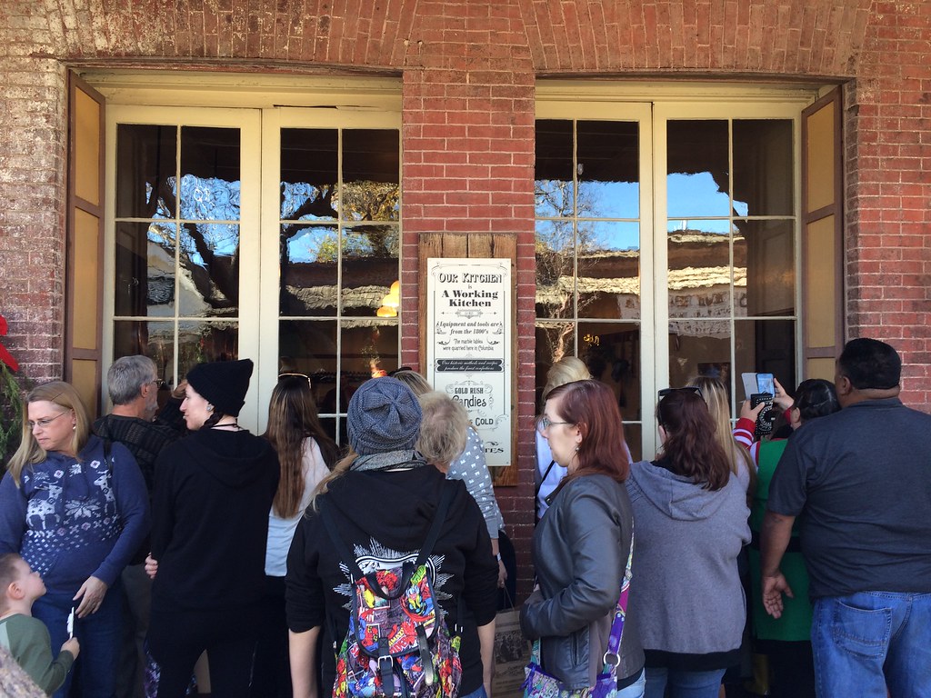 Watching Candy Cane Making at Nelson’s Candy Kitchen Flickr