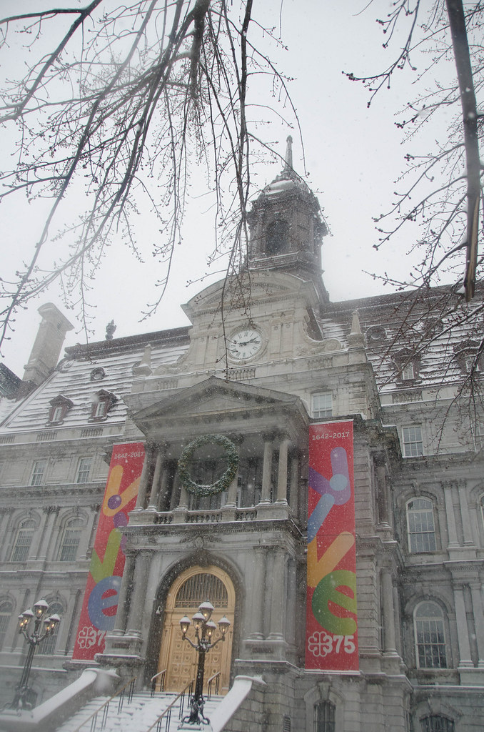 Hôtel de Ville de Montréal Hôtel de Ville de Montréal. Vie… Flickr