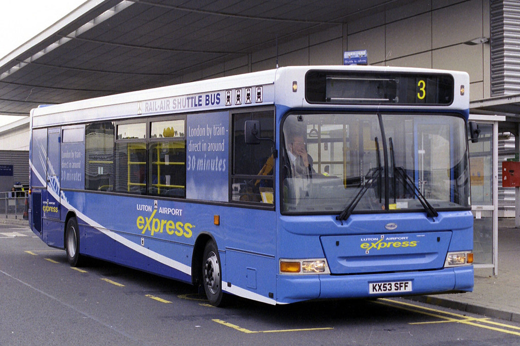 LA Express (KX53SFF) Ds DtTB at Luton Airport 2003 INL Flickr