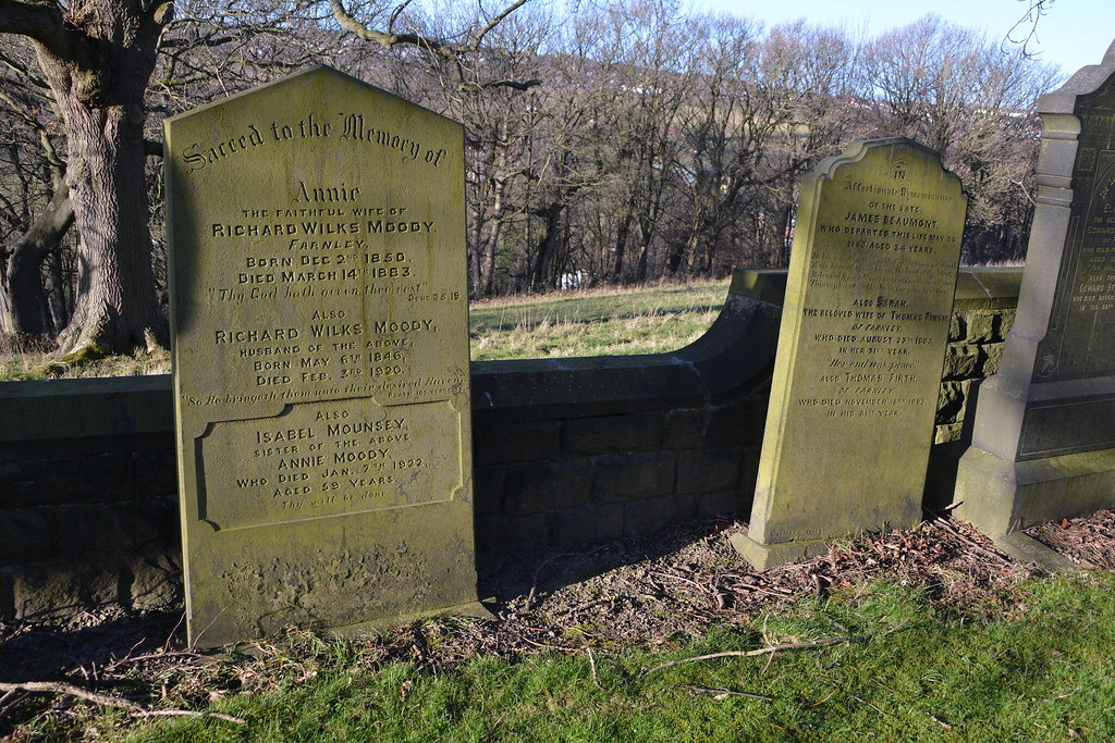 Cemetery Farnley The cemetery on Tong Road in Farnley open… Flickr