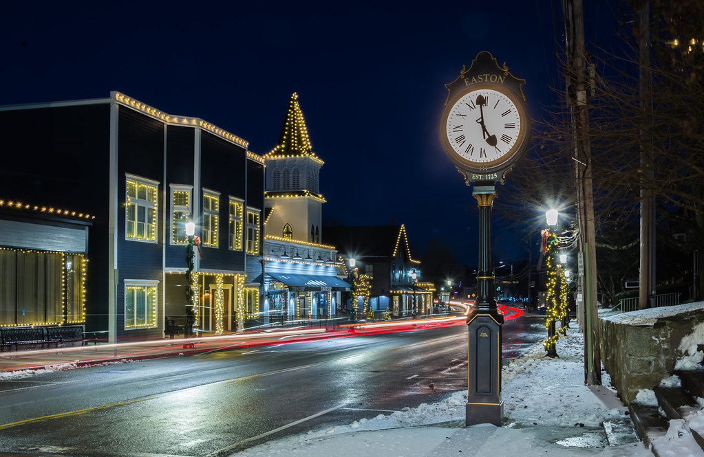 Main street Main Street in N. Easton Ma on 12/25/2017. james lucier