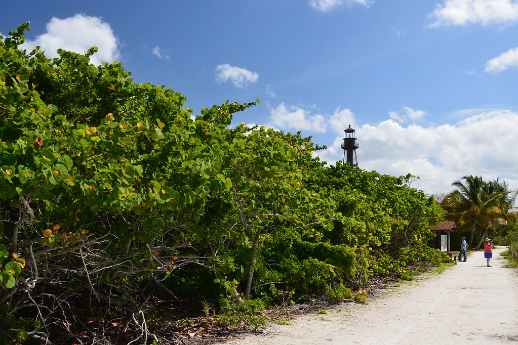Sanibel Island Light Also known as Point Ybel Light, it's … Flickr