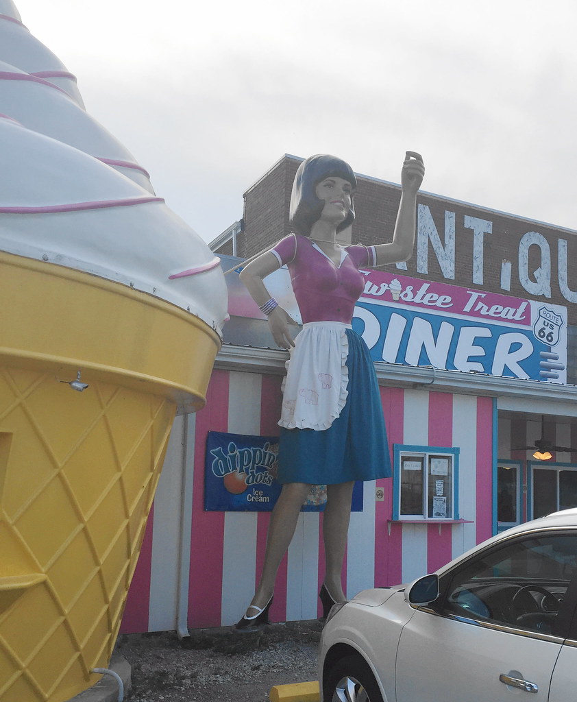 Ice Cream Lady, Livingston, Illinois *Hajee Flickr