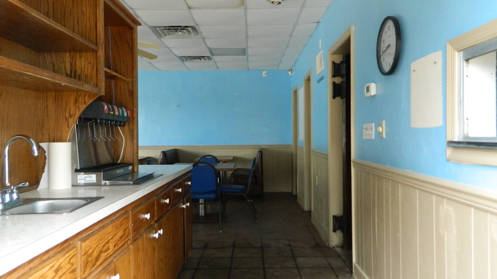 Sutton's Restaurant interior (closed) Sutton's Restaurant … Flickr