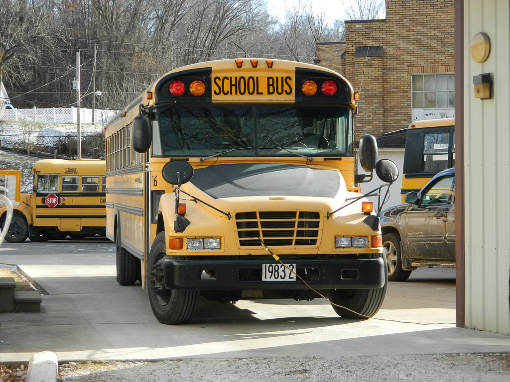 Dawson Bryant Local School District 16 (2) Bus lot Coal … Flickr