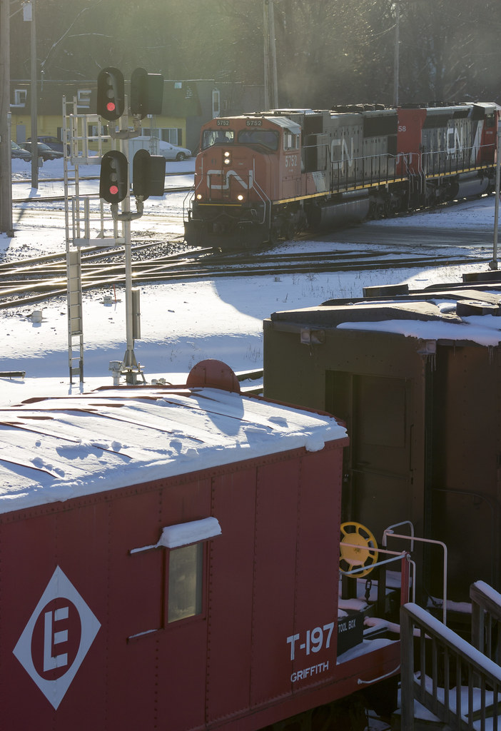 CN 5752 East, Griffith, Indiana At Griffith, Indiana, a CN… Flickr