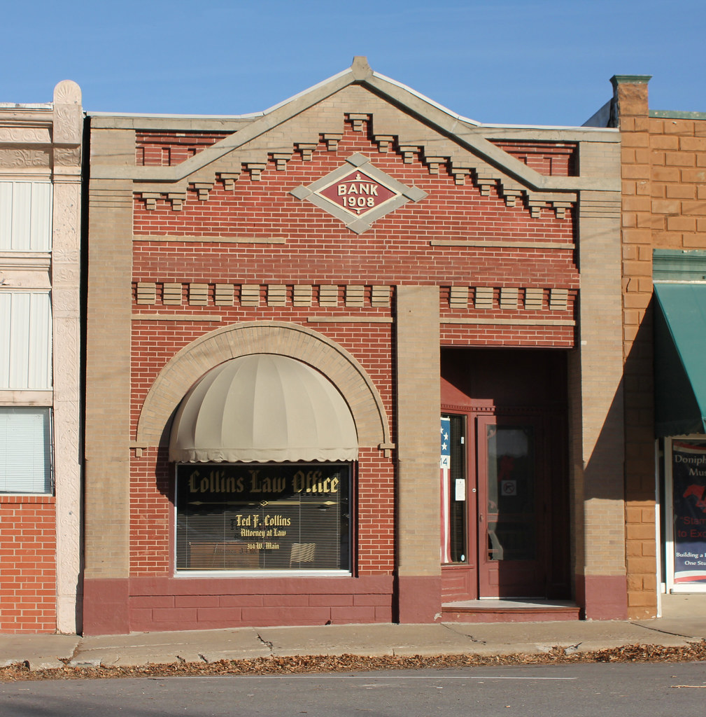Bank Building Highland, KS Tom McLaughlin Flickr