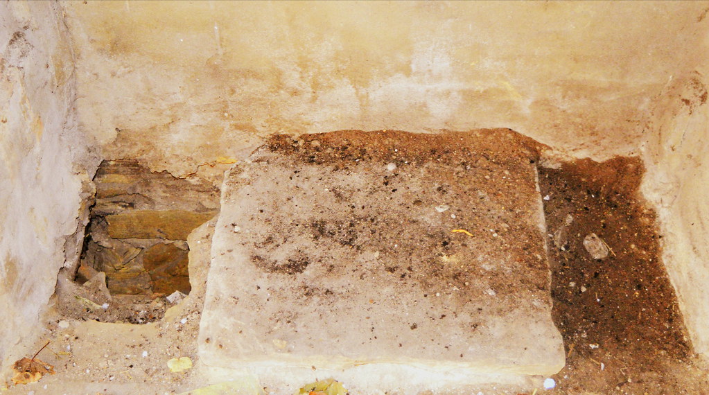 IV Pub IV Pub, Commercial Road, Kirkstall...… Mark's