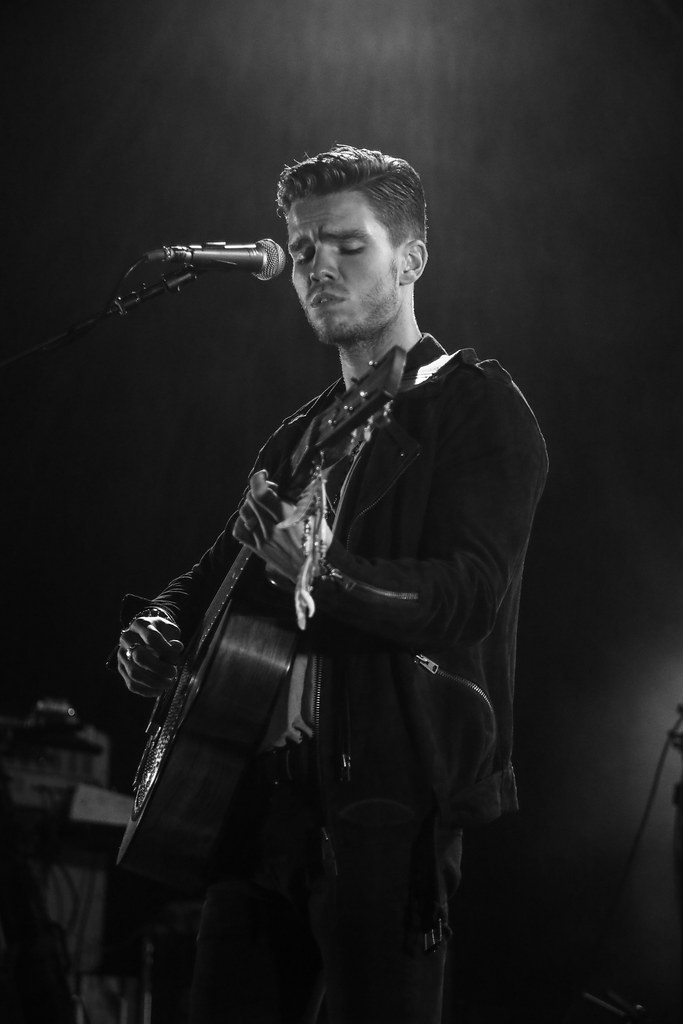 2017_Kaleo36 JJ Julius Son, lead singer of Kaleo Andrew Mather
