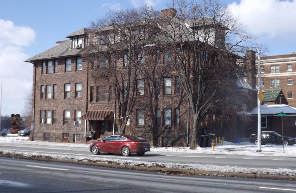 Apartment Building 901 North Front Street Harrisburg PA 17… Flickr