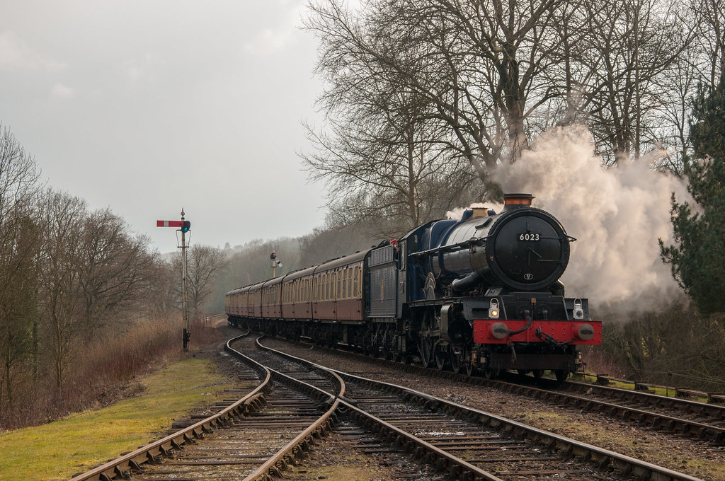 6023 King Edward II 6023 approaches Hampton Loade on the l… Flickr