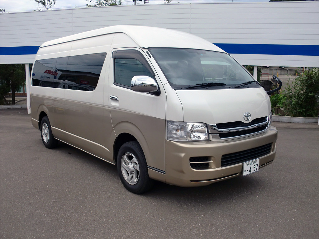 Toyota Hiace Commuter Dmitriy Flickr