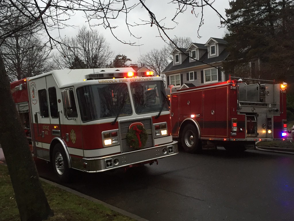 Mineola Fire Department Heavy Rescue 1610 L. J. OHagan Flickr