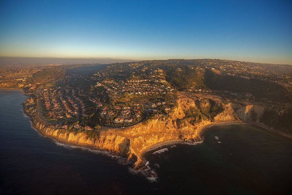 Malaga Cove Malaga Cove, Palos Verdes. At sunset's golden … Flickr