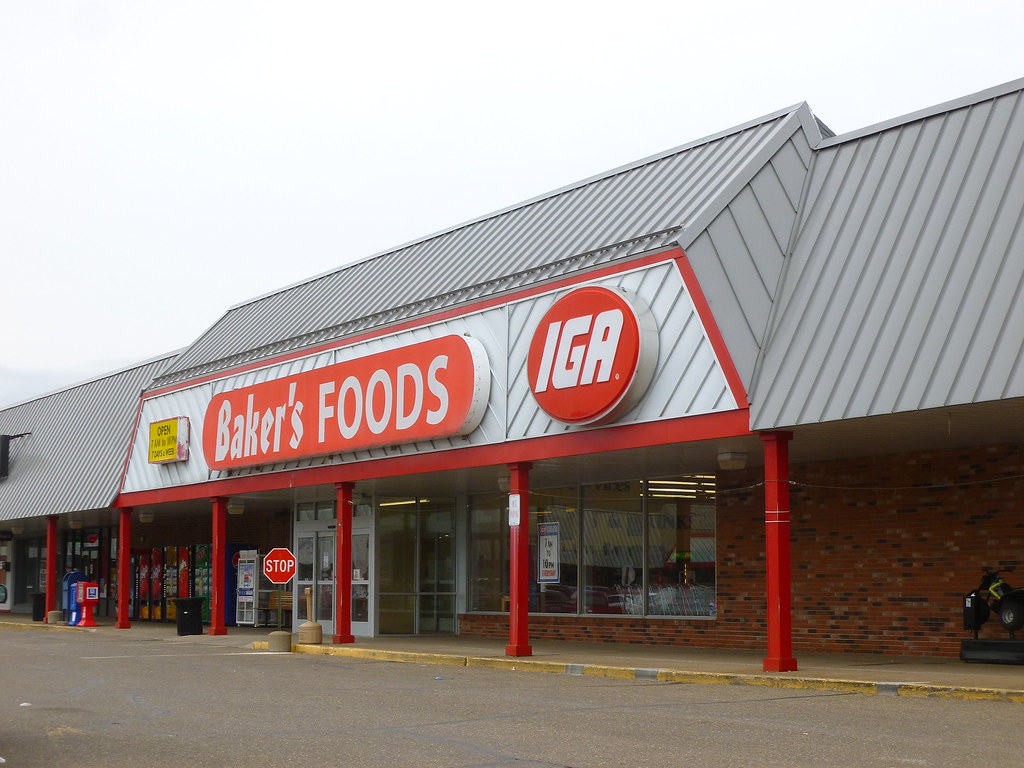 Baker's IGA/former Buehler's, Downtowner Plaza, Coshocton,… Flickr