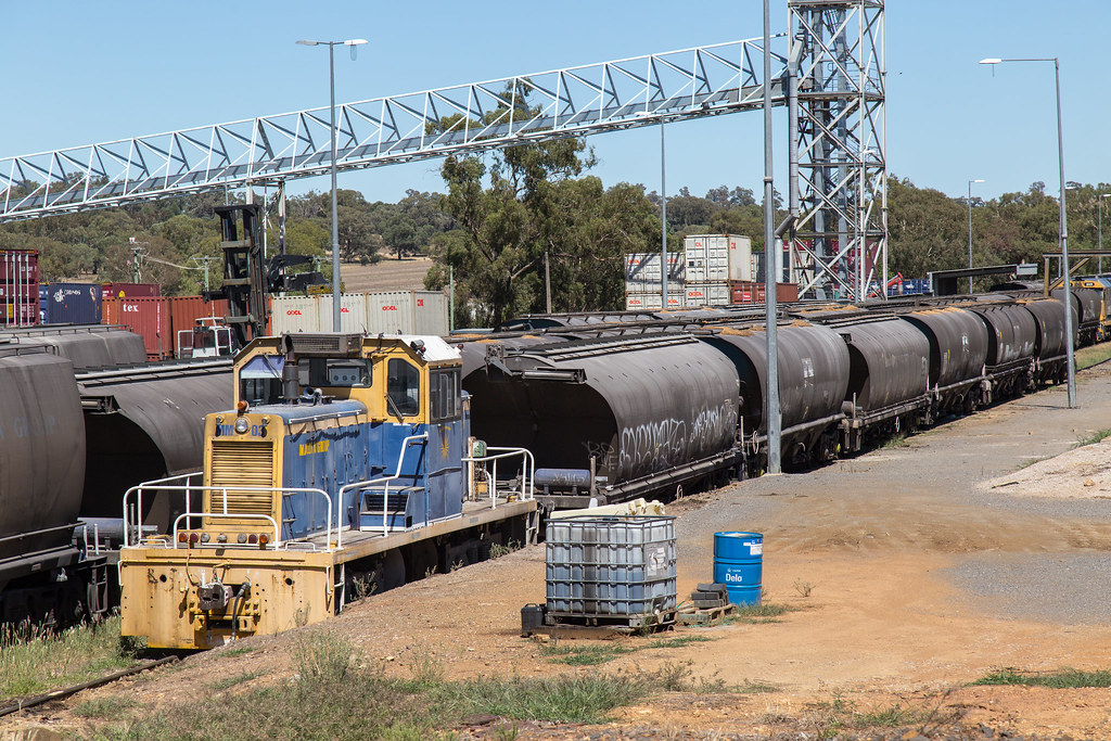 20180204 MM03 Manildra Shunter MM03 sits at Manildra on … Flickr