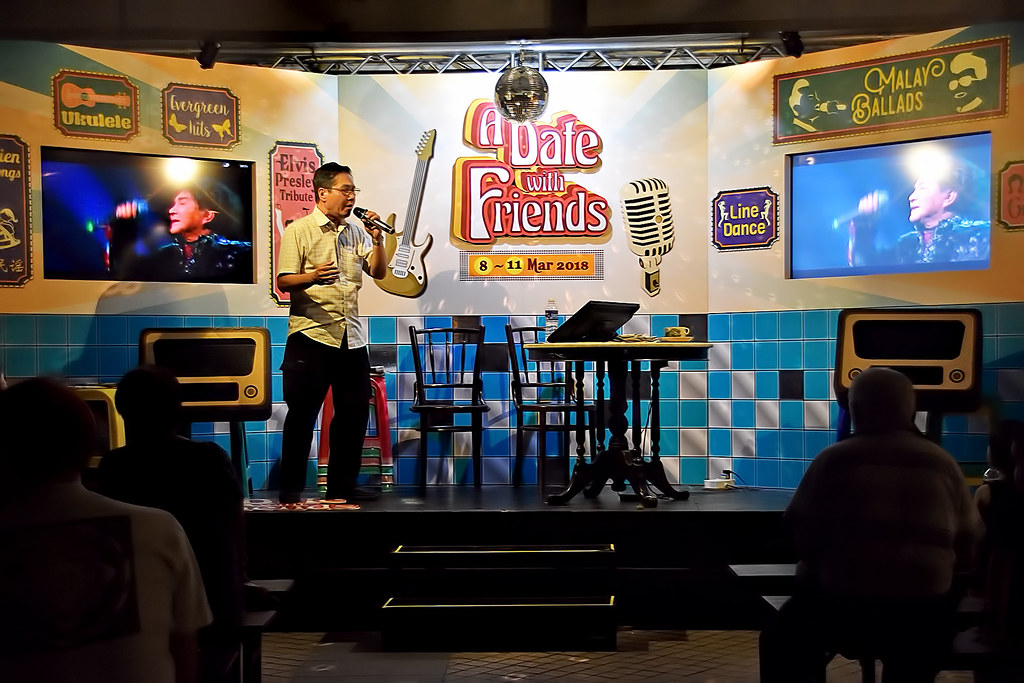 Kanopy Karaoke Public invited to sing at the Waterfront Ca… Flickr