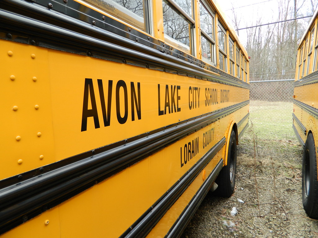 exAvon Lake City School District 23 (2) Cincinnati NKY Buses Flickr