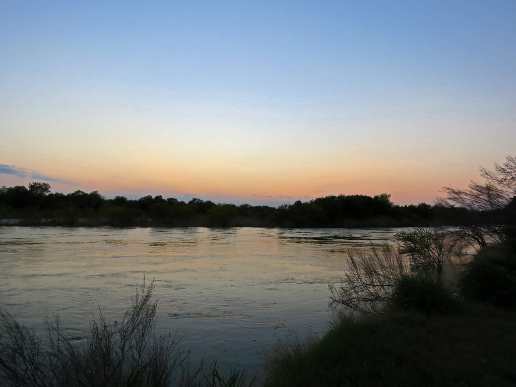 Rio Grande (Salineño) Sunset over the Rio Grande at Saline… Flickr