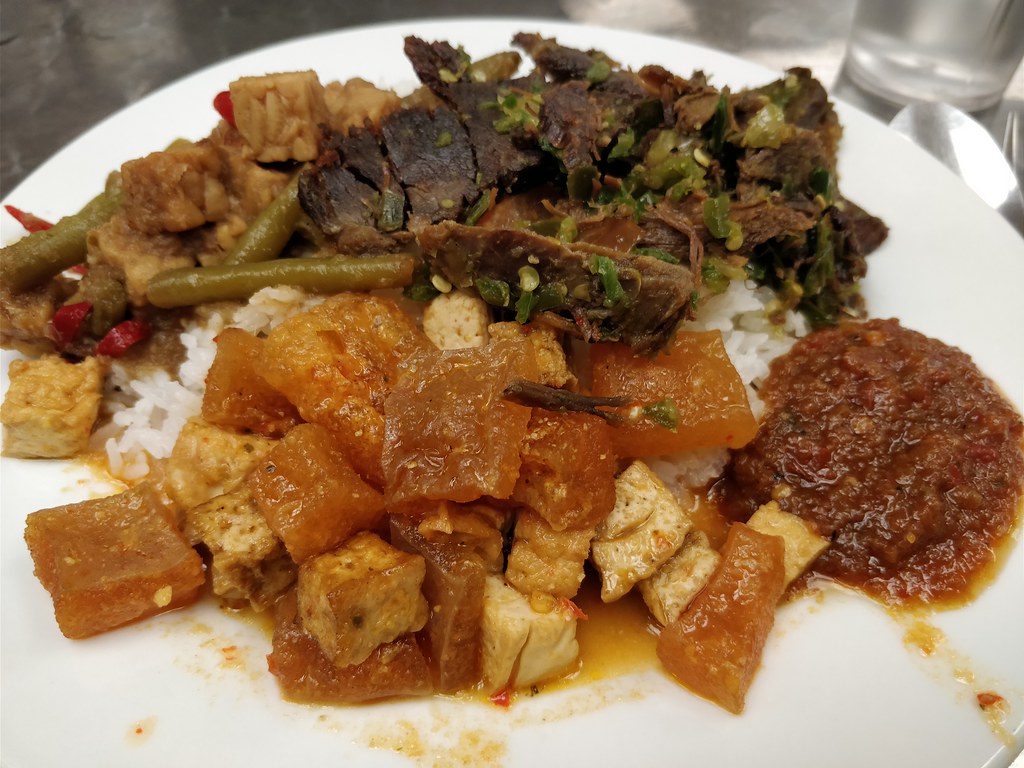 Cow skin with tofu curry, tempeh and beans, beef with gree… Flickr