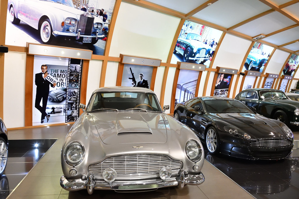 HISTORICAL VINTAGE CAR MUSEUM IN KUWAIT OLD CARS MUSEUM RAMI SABER