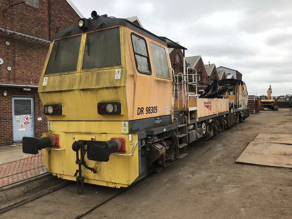 DR98305 Eastleigh Works 08/02/2018 'Fire Fly' Flickr