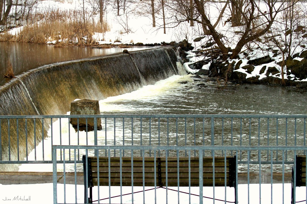 "Black Creek Dam" HFF Black creek, Churchville, NY Happy F… Flickr