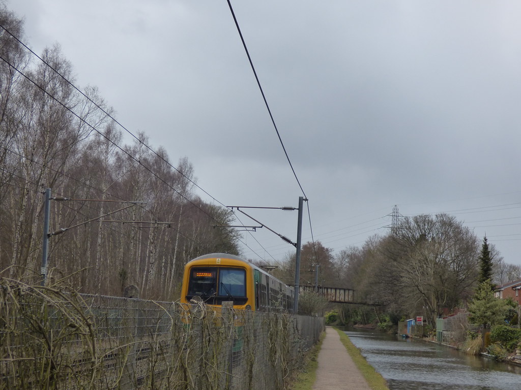 West Midlands Railway Class 323 in Bournville from the Worcester