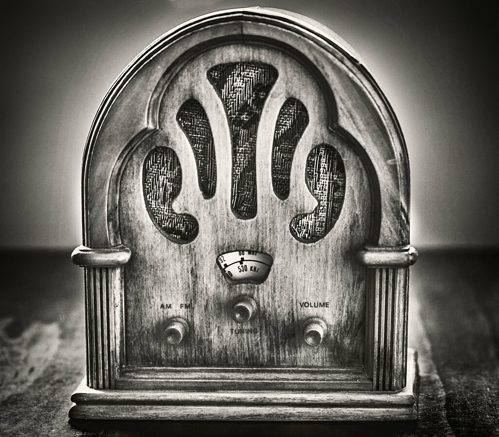 La Radio (Recuerdos) Bea Galván Flickr