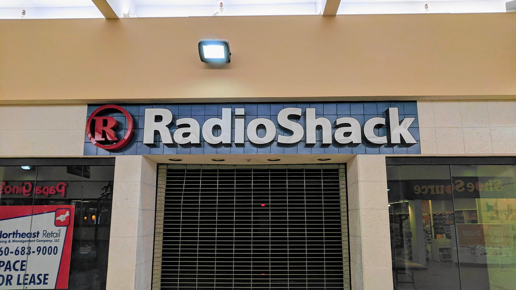 Closed RadioShack (East Brook Mall) JJBers Flickr
