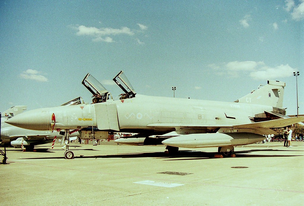 Air Fete F4M XT896 CY 64 Sqn. '88 My beautiful picture Michael