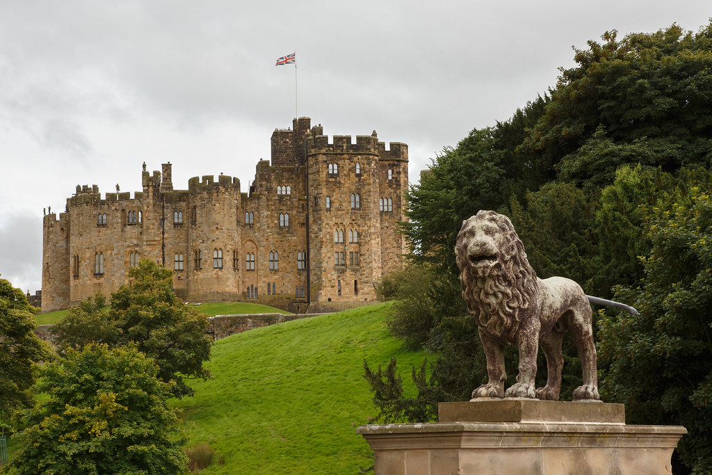Alnwick Castle Alnwick Castle, Northumberland, England. Pr… Flickr