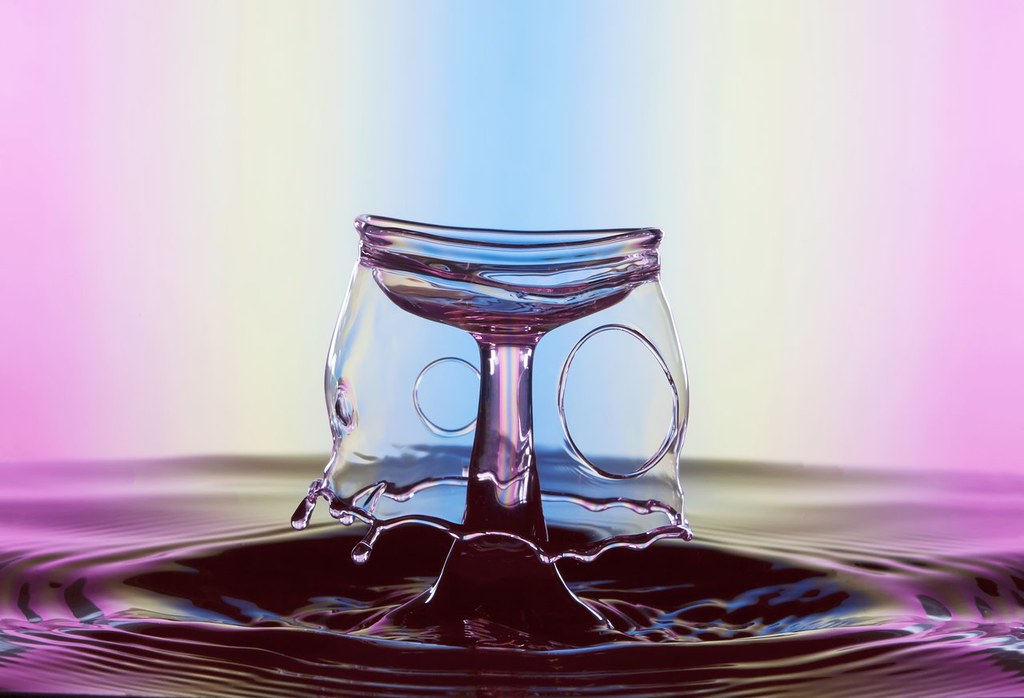 Splash art photography 1 valve 3 drops graduated backg… Flickr