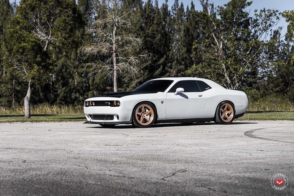 Dodge Challenger Hellcat Vossen LC101 © Voss