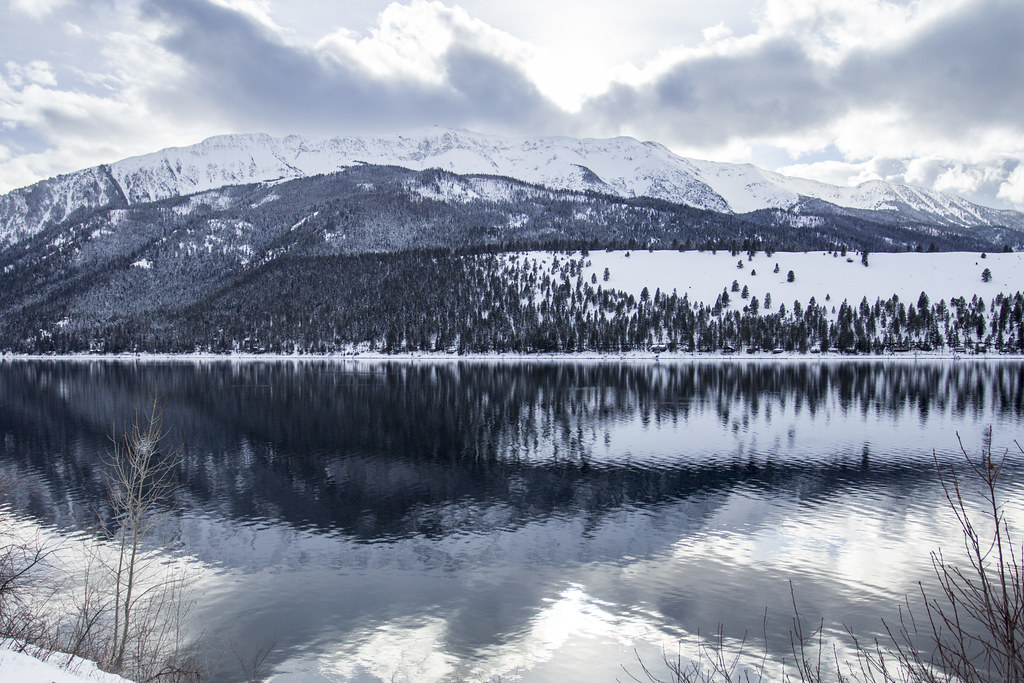 Wallowa Lake reflection in winter, Oregon . Wallowa Lake i… Flickr