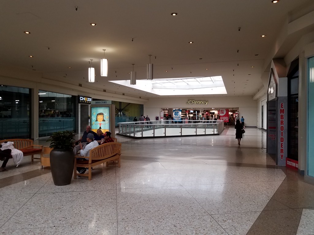 Westminster Mall, Jan. 2018 Westminster Mall, Westminster,… Flickr